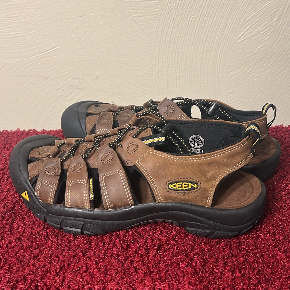 KEEN Leather Newport Shoes Water Hiking Sandals Outdoor Shoes brown Size… - Picture 4 of 17